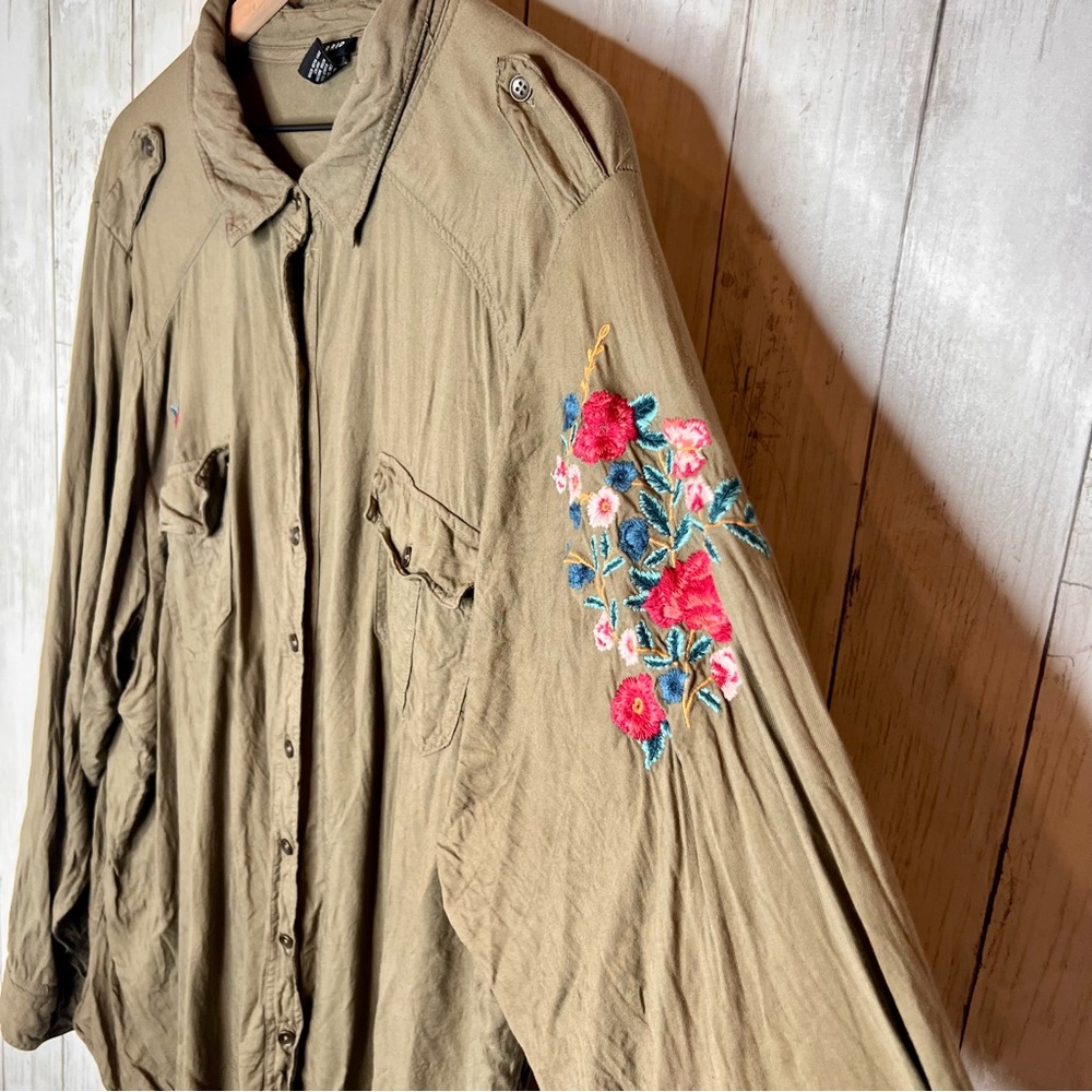 Torrid Embroidered Twill Button Up M2 - image 3